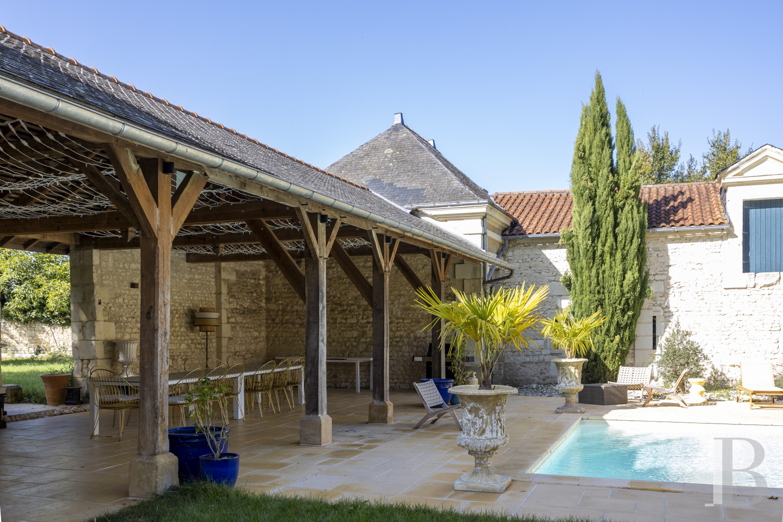 A 17th and 19th century Touraine château in the south of the Indre-et-Loire department, halfway between Tours and Poitiers - photo  n°6